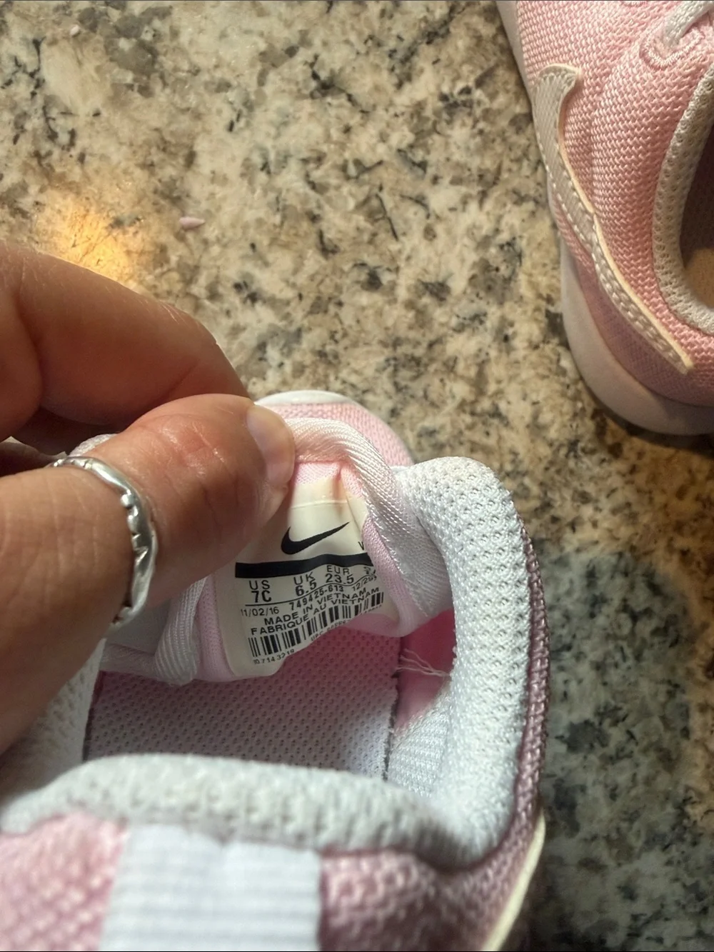 Nike lightweight sneakers